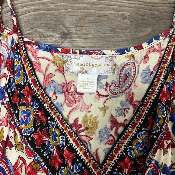 Band Of Gypsies Faux Wrap Paisley Dress Size Small - Picture 2 of 9
